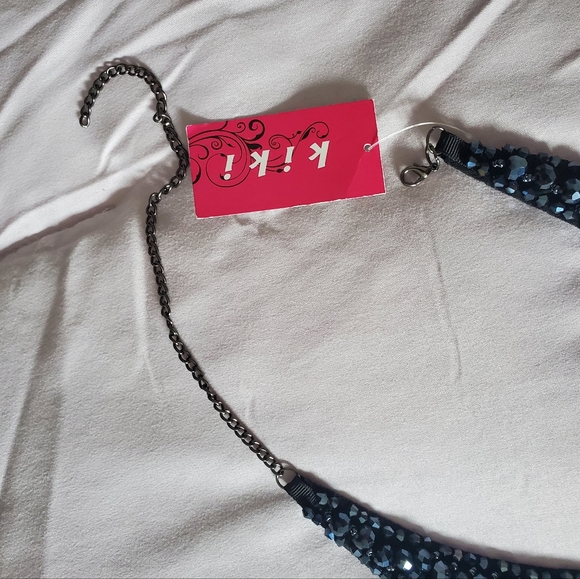 Collar Necklace - Picture 4 of 4